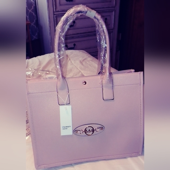 NWT MARILYN MONROE BLUSH PINK 15 INCHES BOOK TOTE - Picture 1 of 7